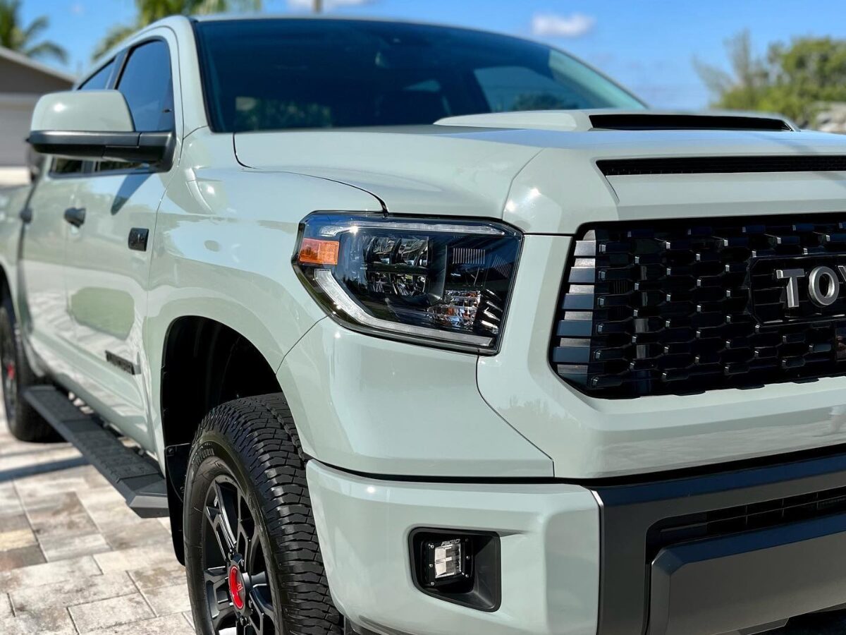 exterior car detailing